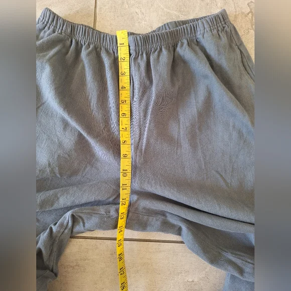 Cut Loose Gray Wide Leg Pants with Relaxed Fit - Picture 7 of 9